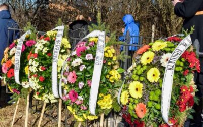 Общинските съветници от МК “Левицата – Заедно за Етрополе” отбелязаха празника на Освобождението на Етрополе с поднасяне на венец на паметника в местността „Прогон“